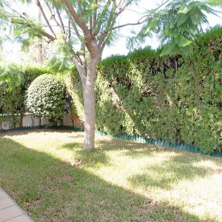 Global Properties, Adosado Con Piscina En La Playa De Canet Holiday home Canet d'En Berenguer