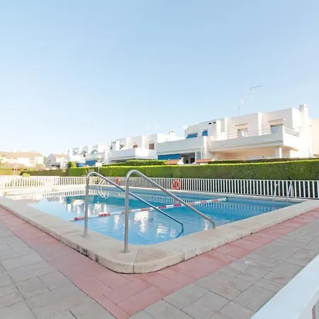 Holiday home Global Properties, Adosado Con Piscina En La Playa De Canet Canet d'En Berenguer