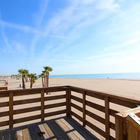 Holiday home Global Properties, Adosado Con Piscina En La Playa De Canet Canet d'En Berenguer